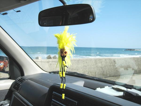 ハワイのお守りイカイカ 車のアクセサリーに イエロー なみのりこぞう 車内積載キャリア Gopro Cam 正規販売店